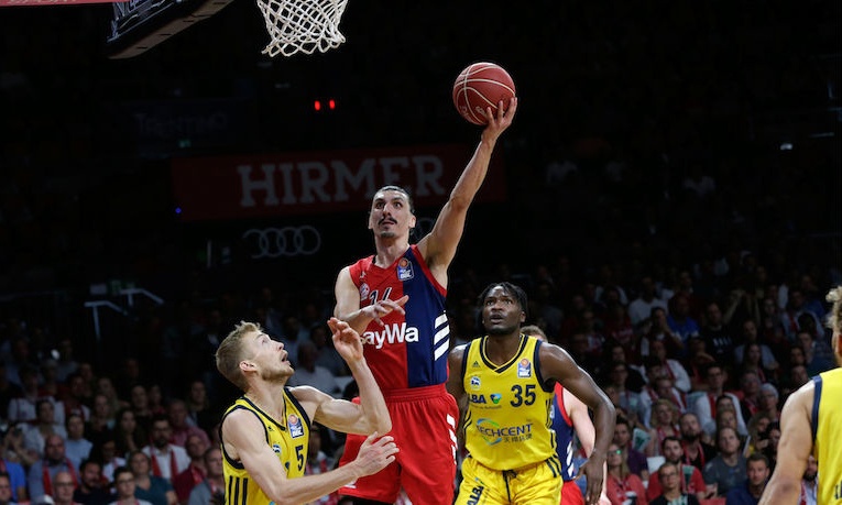 Με ανατροπή στο φινάλε το 1-0 η Μπάγερν Μονάχου!