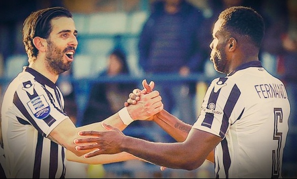 ΠΑΟΚ: Ο Λουτσέσκου έβγαλε το καπέλο στους Βαρέλα-Κρέσπο