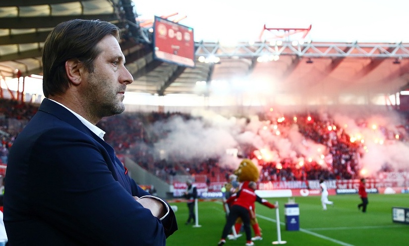 Μαρτίνς: «Ισορροπημένα τα δύο παιχνίδια με τη Βικτόρια Πλζεν»