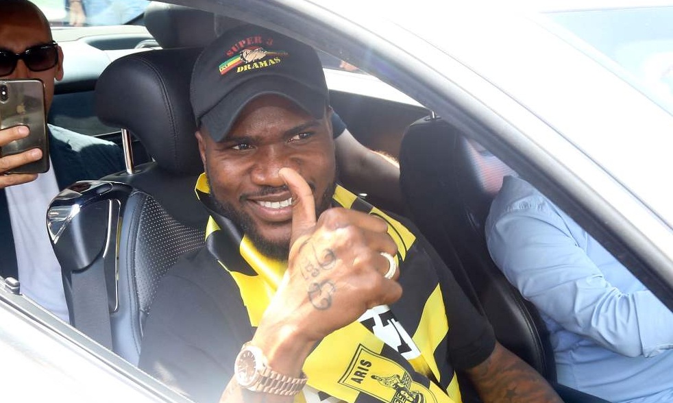 Πανικός για Ιντέγε: Ήρθε για τον Άρη και αποθεώθηκε!