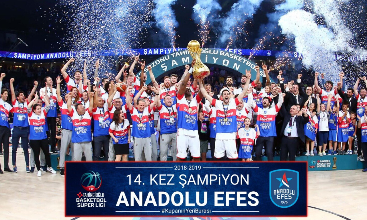 Το σόου του Λάρκιν που έστεψε την Εφές πρωταθλήτρια Τουρκίας (videos)