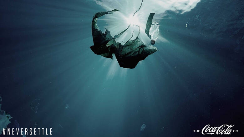 #NEVERSETTLE: Δεν αρκεί να φτιάχνουμε αναψυκτικά. Χρειάζεται να κάνουμε τη διαφορά.