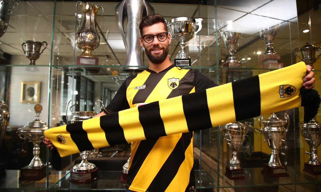 ΑΕΚ: To παρασκήνιο της υπογραφής και η «τρέλα» του Σιμάο με Καρντόσο! (video)