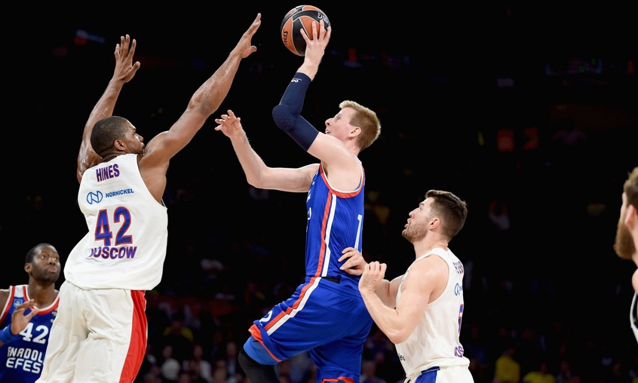 Παρελθόν και επίσημα από την Εφές ο Μότουμ (videos+photo)