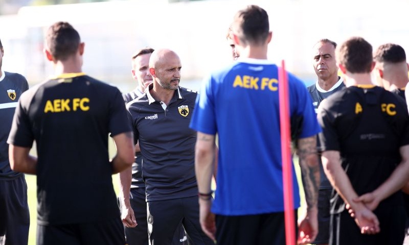 ΑΕΚ: Ο Μελισσανίδης παρουσίασε Καρντόσο και ζήτησε σκληρή δουλειά