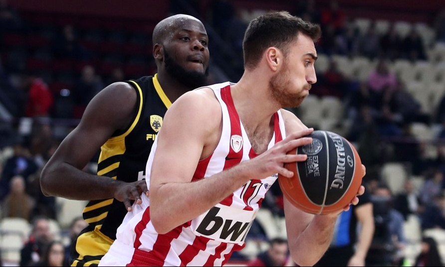 Πρόταση της ΤΣΣΚΑ σε Μιλουτίνοφ!