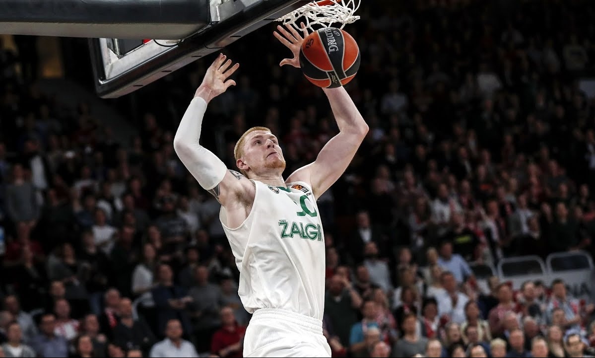 Στην Αρμάνι ο Ουάιτ! (photos+video)