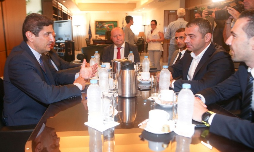 Τα είπαν για όλα Αυγενάκης και UEFA