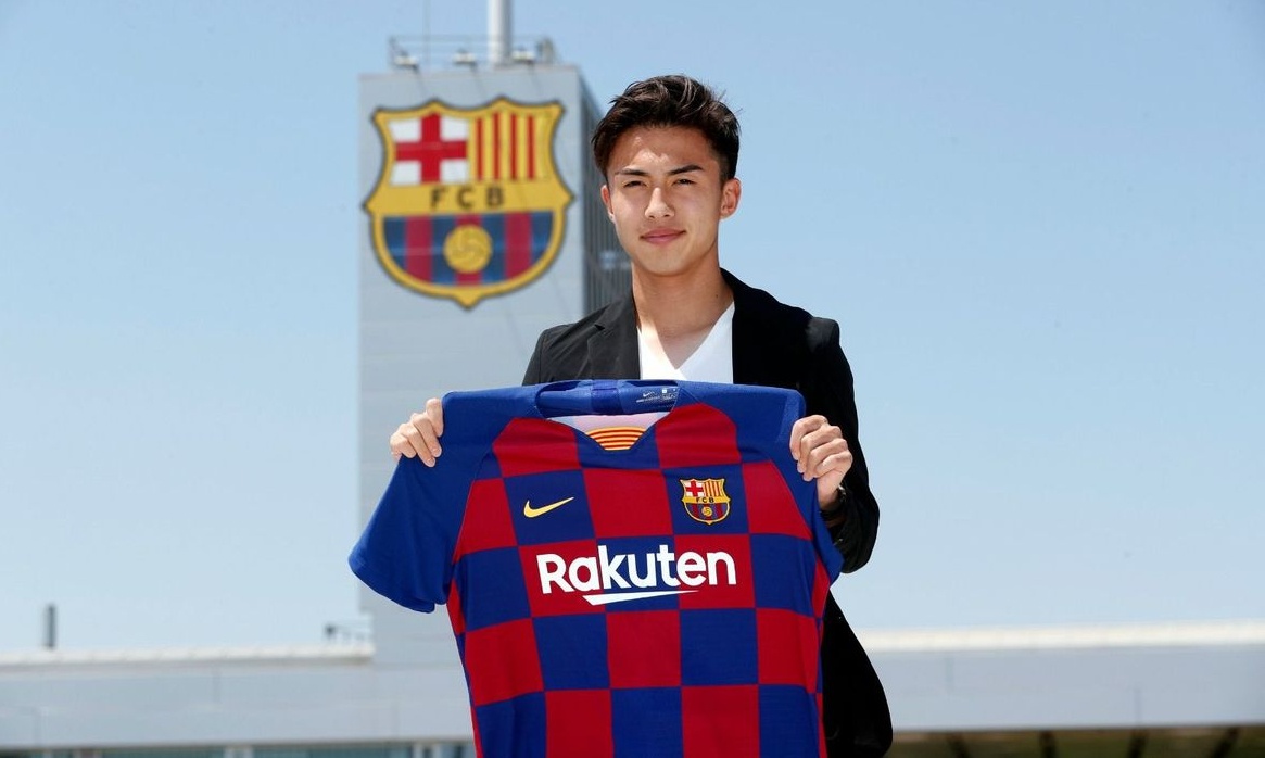 Ισπανία: Για τέσσερα χρόνια στην Μπαρτσελόνα ο Ιάπωνας Χιρόκι Αμπε