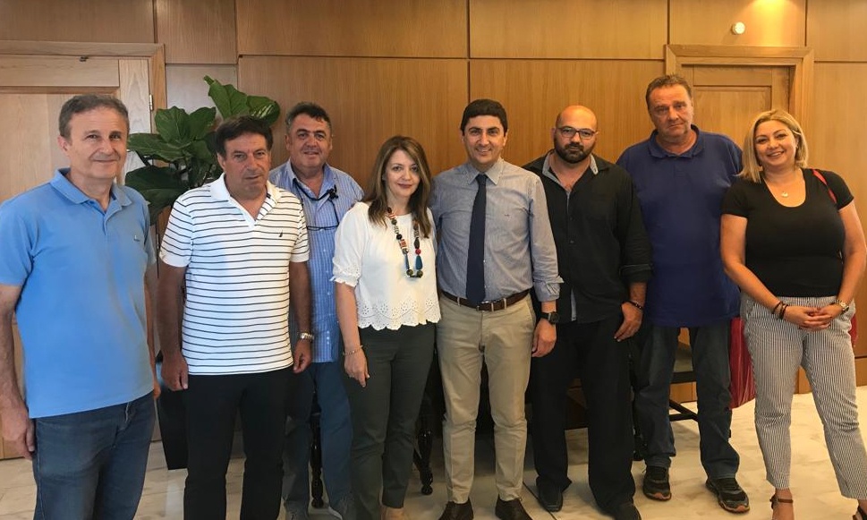 Στον Αυγενάκη οι εργαζόμενοι στα ΕΑΚ