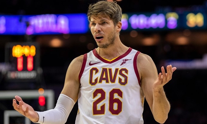 Στους Μπακς ο Κόρβερ (photos)