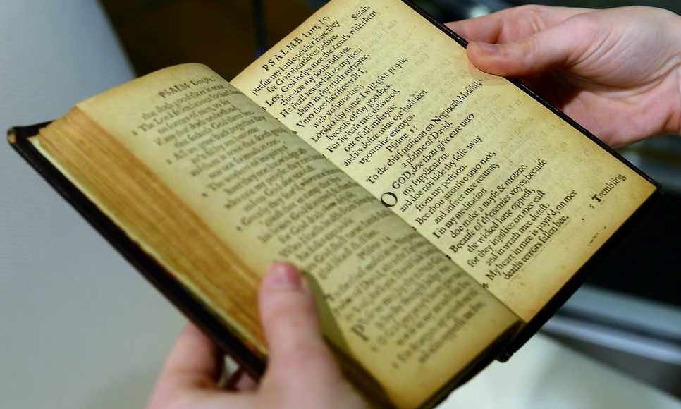 Τρομερό! Το βιβλίο που κοστίζει πάνω από 14 εκατομμύρια δολάρια! (photos+video)