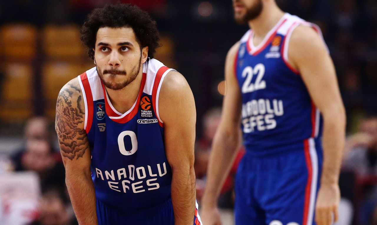 Εφές: «Ξυπνήστε, ο Λάρκιν είναι μαζί μας»! (photo)