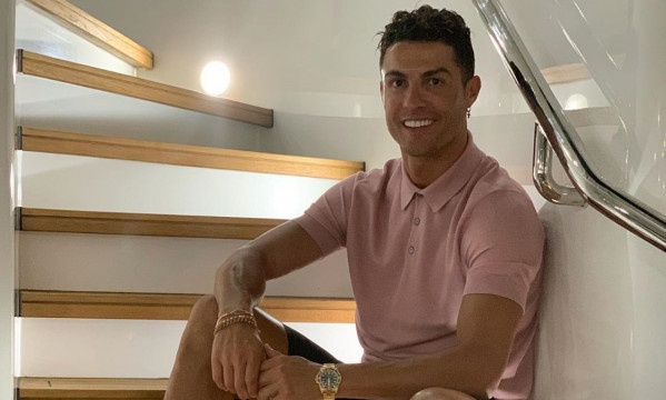 Τόσα βάζει στην τσέπη του ο Κριστιάνο για κάθε ανάρτηση στο instagram (pic)