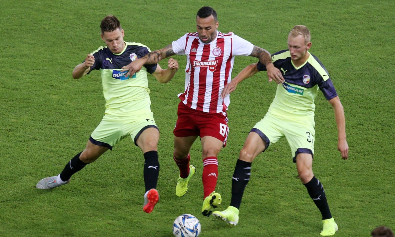LIVE CHAT Ολυμπιακός - Βικτόρια Πλζεν 4-0 (τελικό)