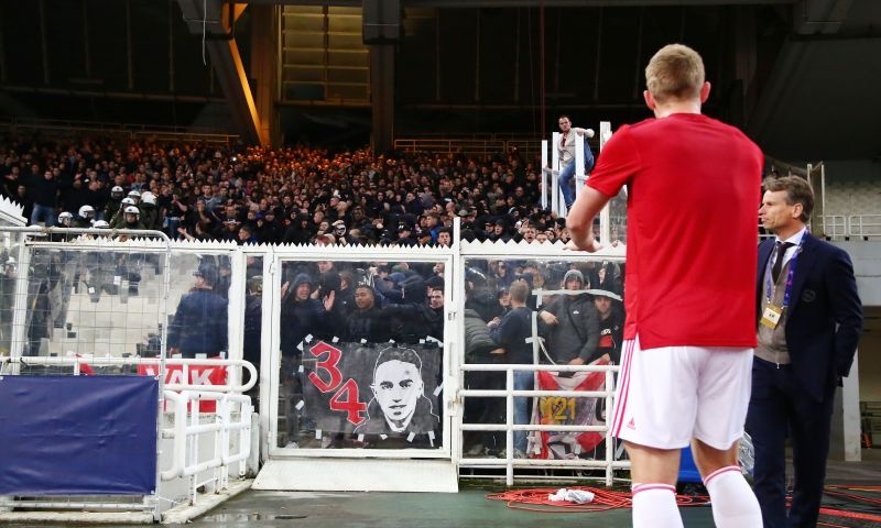ΠΑΟΚ-Άγιαξ: Στην κερκίδα των οπαδών ο Φαν ντερ Σαρ! (photo)