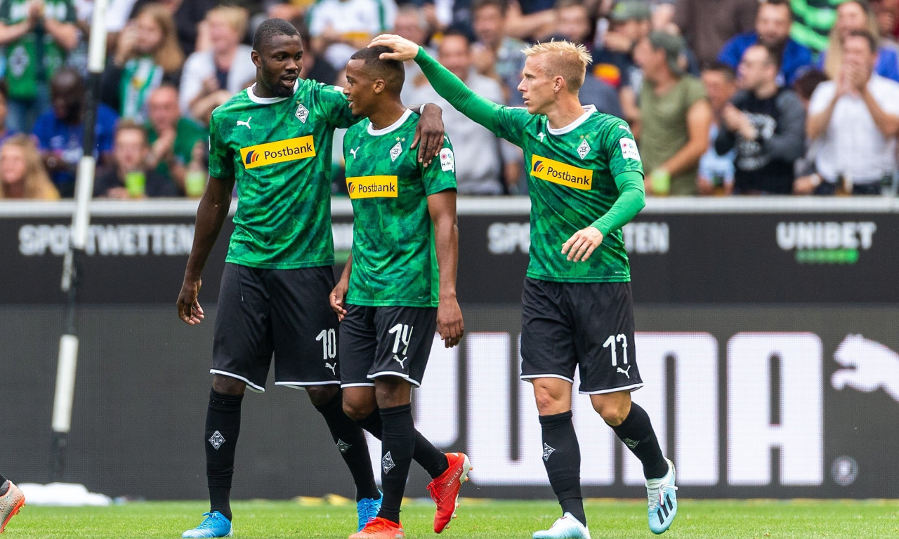 Εύκολα η Γκλάντμπαχ