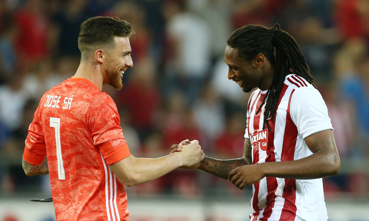 Ολυμπιακός: Διπλή… κλήση από Σάντος