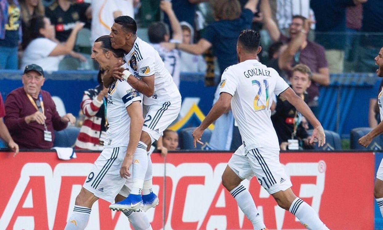 Νέο… σόου Ιμπραΐμοβιτς στο Λος Άντζελες! «Καθάρισε» και το Ντάλας (video)