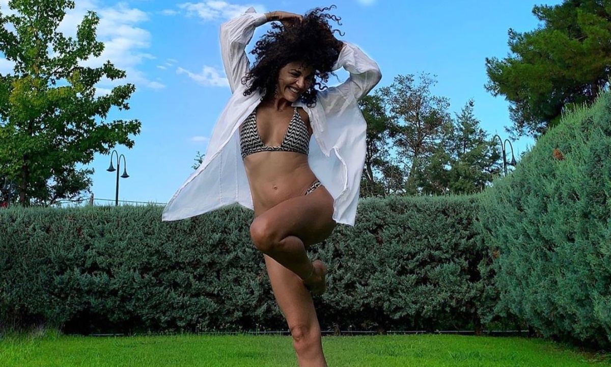 Μαρία Σολωμού: Επτά φορές που την είδαμε  με μαγιό και πάθαμε πλάκα (pics)