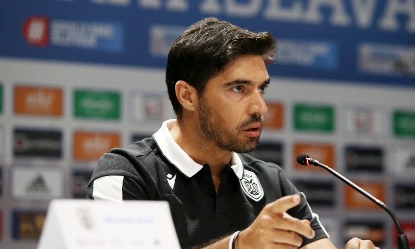 Φερέιρα: «Το γκολ της Σλόβαν... έπεσε από τον ουρανό, δεν τελείωσε τίποτα!»