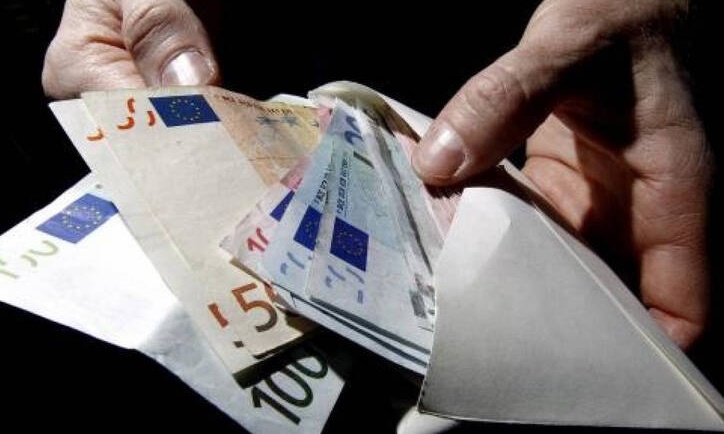 Πλαίσιο προστασίας για τους μάρτυρες δημοσίου συμφέροντος θέλουν οι θεσμοί