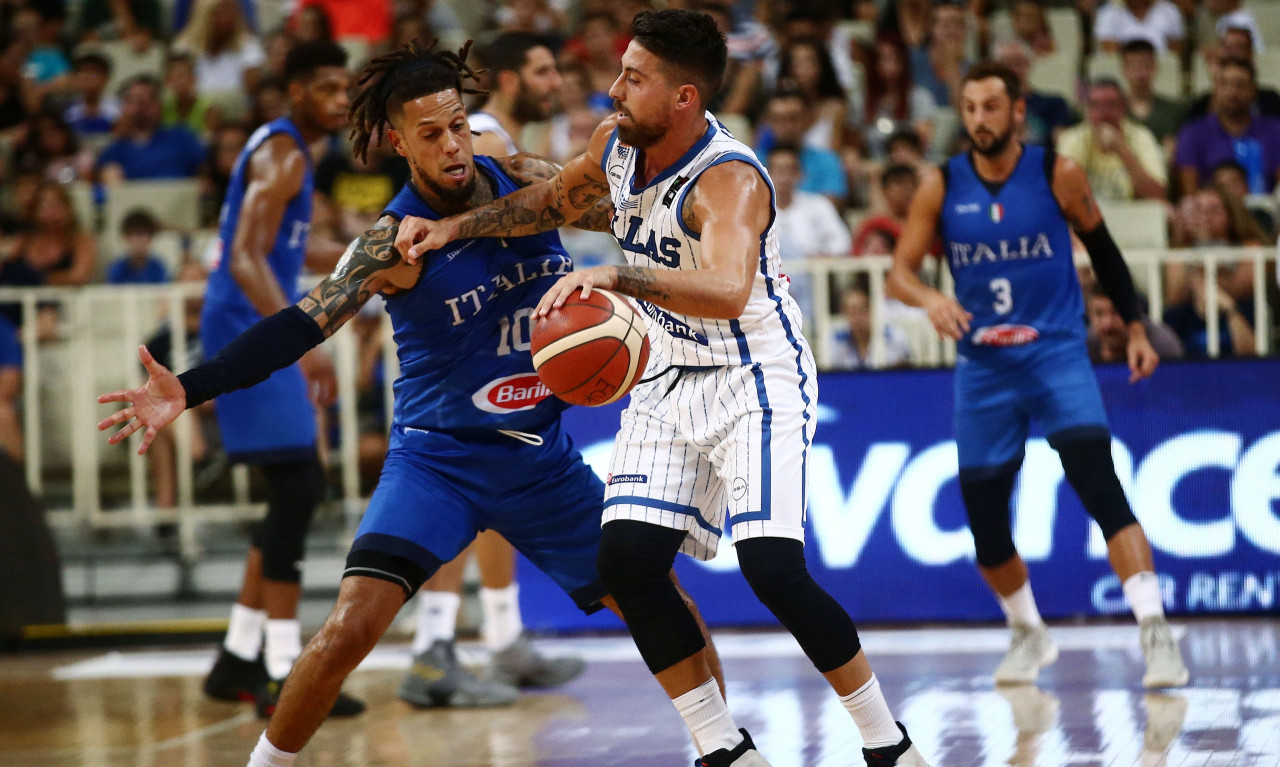 Αθηναίου: «Όλη η Ελλάδα μαζί σας αλάνια»