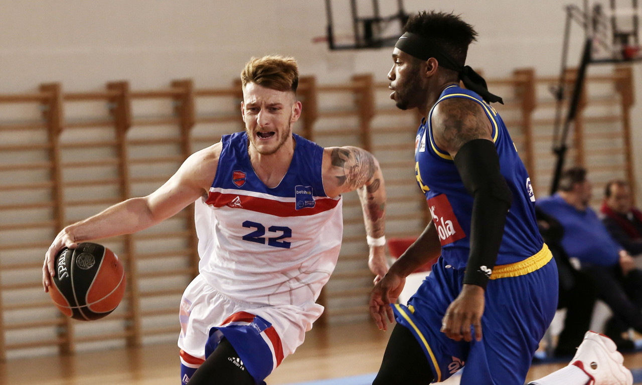 Πήρε Παπαντωνίου η Λάρισα