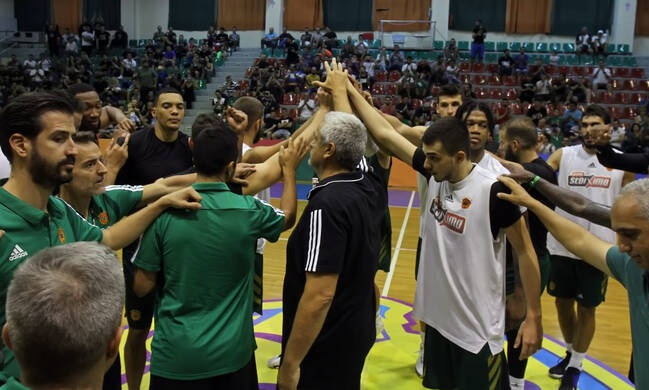 Παναθηναϊκός ΟΠΑΠ: Τρελάθηκαν οι ξένοι παίκτες με την ανοιχτή προπόνηση (video)