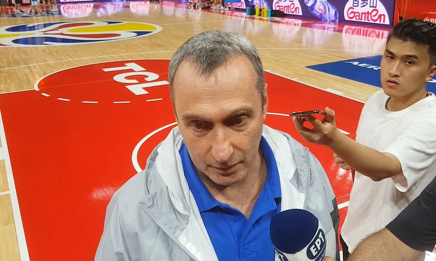 Γκίντσμπουργκ: «Να μπούμε για τη νίκη απέναντι στην Ελλάδα»