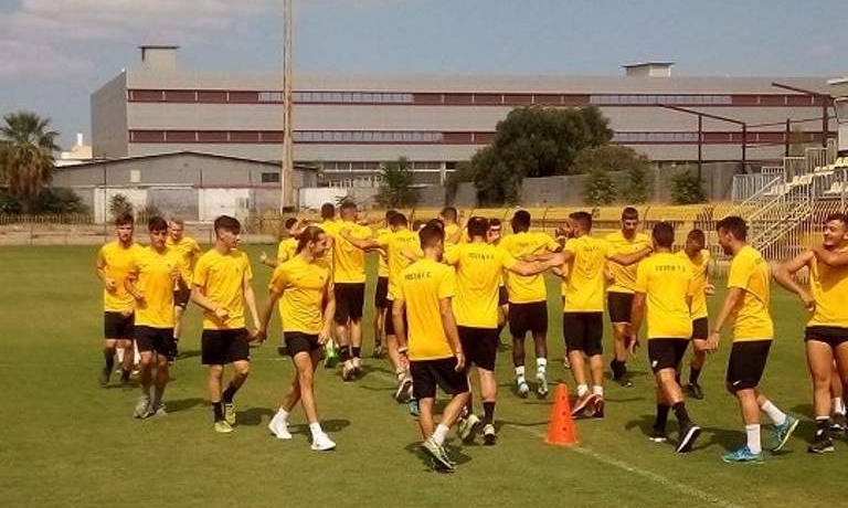 Φωστήρας: Φιλικό με Θύελλα Ραφήνας