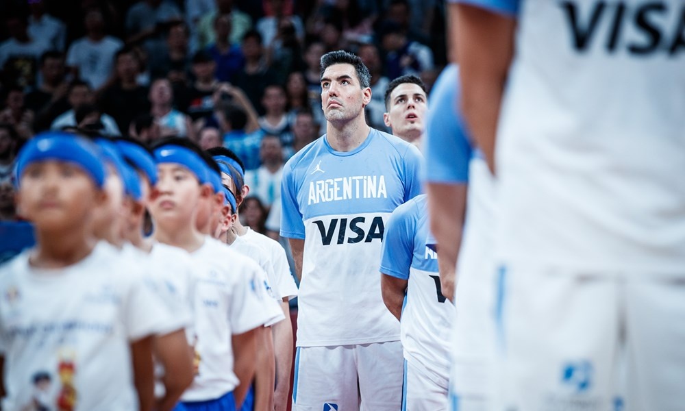 Παγκόσμιο Κύπελλο Μπάσκετ 2019: Τρομερή αποθέωση στον Σκόλα