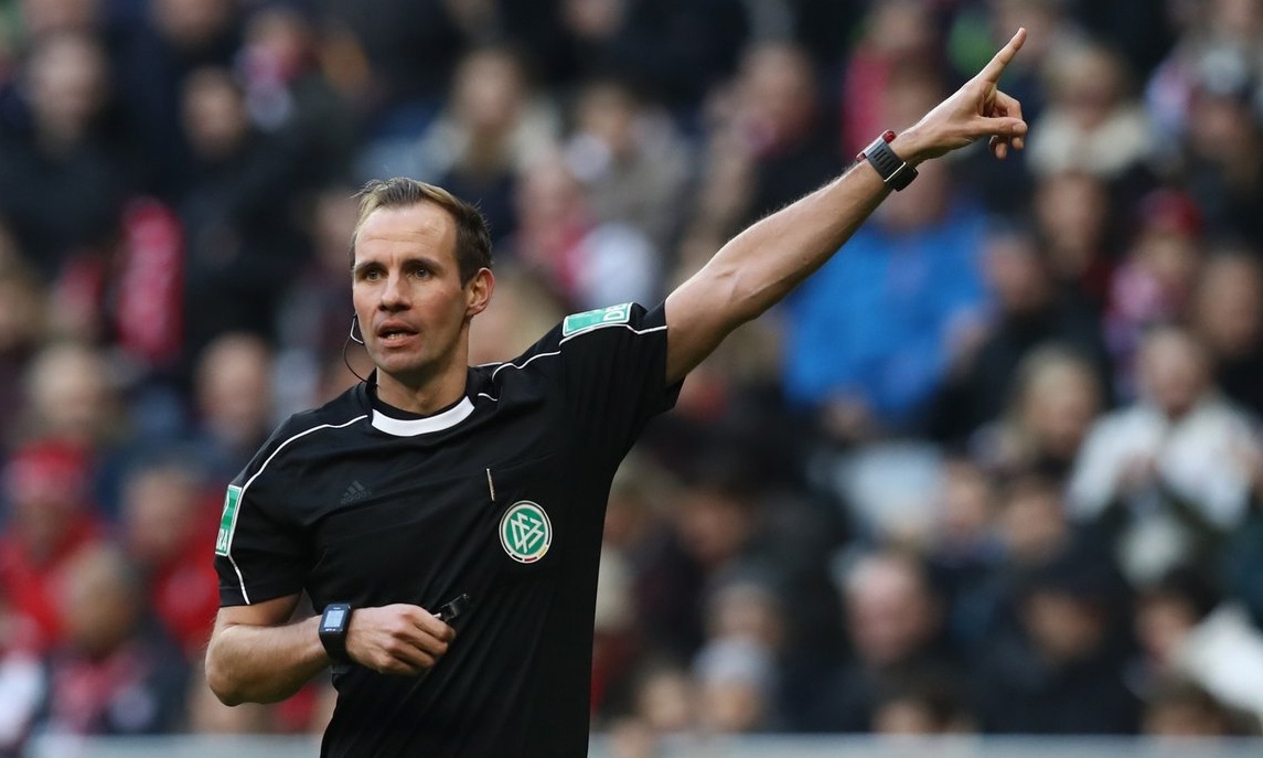 Παναθηναϊκός-Ολυμπιακός: Αυτός είναι ο Γερμανός Στέγκεμαν που σφυρίζει στο ντέρμπι! (photos)