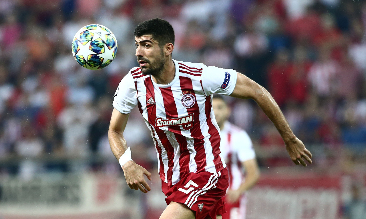 Ολυμπιακός: Το απόλυτο… τρεχαντήρι ο Μπουχαλάκης