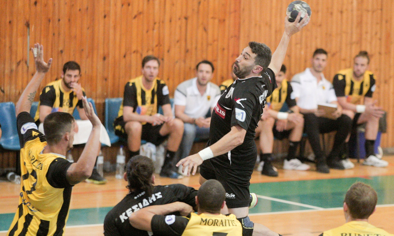 Πήρε το ντέρμπι του χάντμπολ η ΑΕΚ