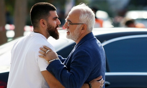 To ΠΑΟΚ-Άρης συνεχίζεται: Το αιχμηρό «χτύπημα» του Σαββίδη! (photos)