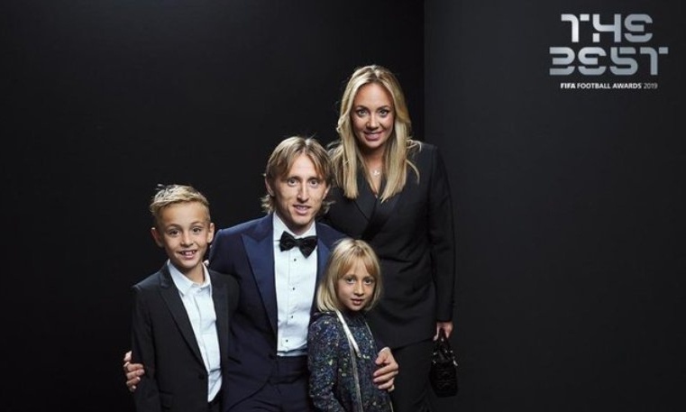 Μόντριτς: «Τιμή μου που βρέθηκα ξανά στην 11άδα της χρονιάς» (photo)