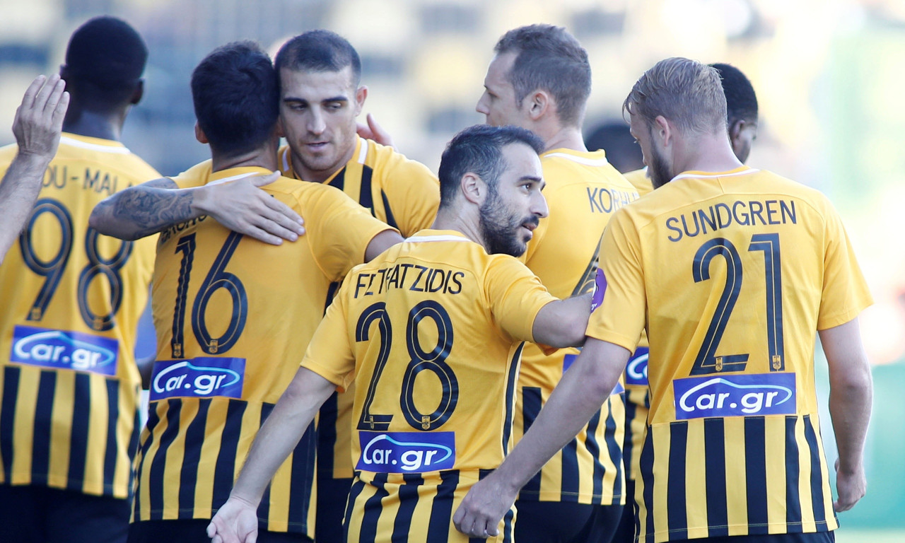 Άρης-ΑΕΛ: Το γκολ του Βέλεθ και η αφιέρωση στον Κουέστα (photos)