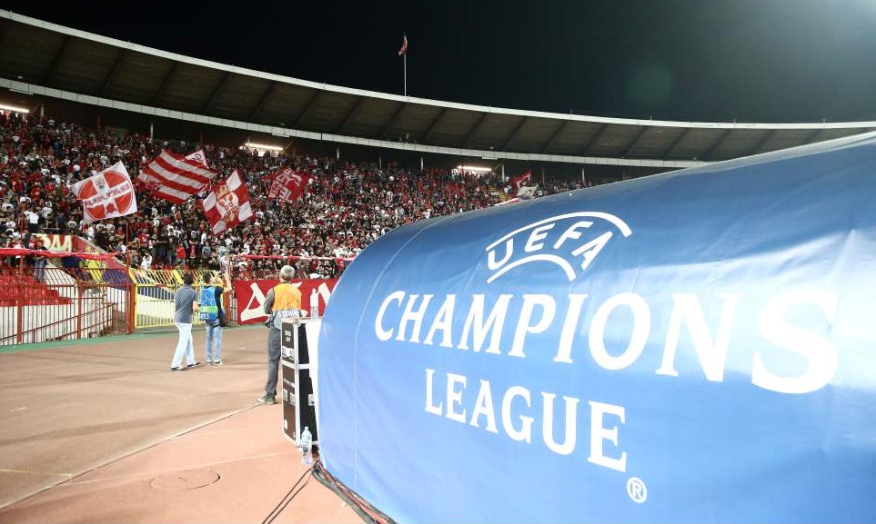 Ολυμπιακός: Στο «σκαμνί» της UEFA για ρατσιστικό πανό (photos)