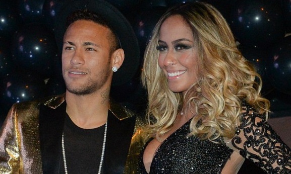 Ξεχάστε τη σέξι αδερφή του Νεϊμάρ - Η απίστευτη αλλαγή στην εμφάνιση της (pics)