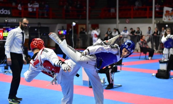 Ασημένιο μετάλλιο η Μητσοπούλου στη Ρίγα, τρίτος ο Φακίνος