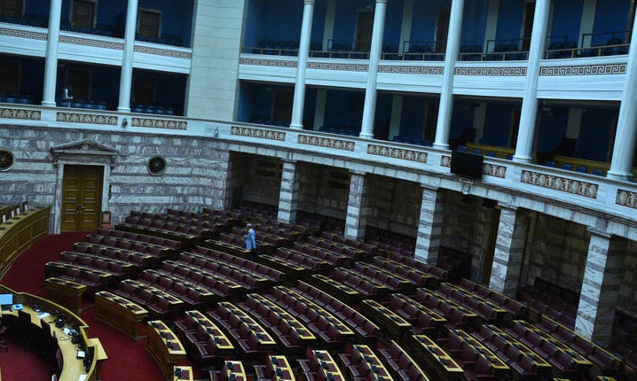 Τα «στραβά μάτια» στις οικονομικές ατασθαλίες των κομμάτων κάνει η Επιτροπή Πόθεν Έσχες