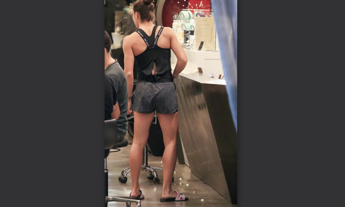 Με τέτοιο κορμί και τόσο γυμνασμένα πόδια κι εμείς μόνο με σορτσάκι θα κυκλοφορούσαμε (Photos)