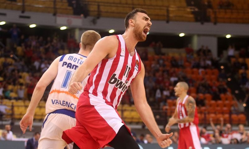 Βαλένθια – Ολυμπιακός: Το απίστευτο ρεκόρ του Μιλουτίνοφ (photos)