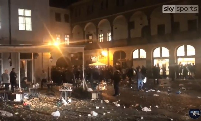 Τα έσπασαν οι Άγγλοι οπαδοί στην Πράγα πριν το Τσεχία-Αγγλία (video)