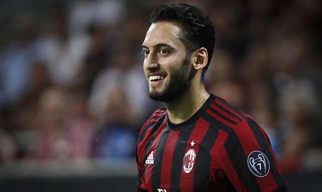 Μίλαν: Στην «πόρτα» της εξόδου ο Τσαλχάνογλου! (videos)