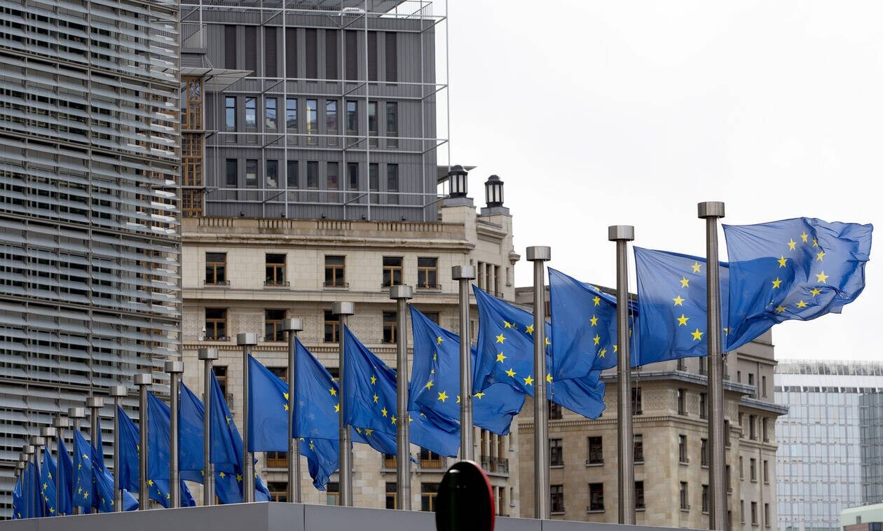 Στην Κομισιόν το προσχέδιο του Προϋπολογισμού - Προβλέπει πλεόνασμα 3,6% του ΑΕΠ