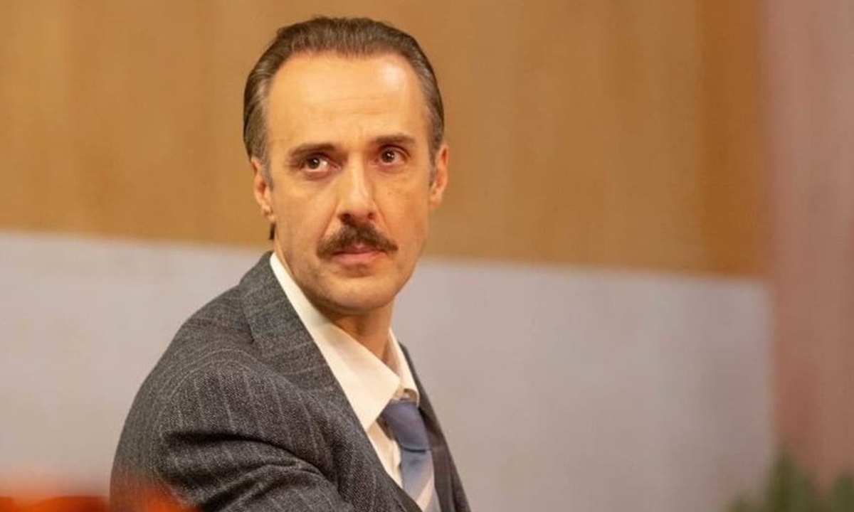 Άγριες Μέλισσες: Ο «Κοινοτάρχης» είναι παντρεμένος με δυο παιδιά – Αυτή είναι η σύζυγός του (photos)