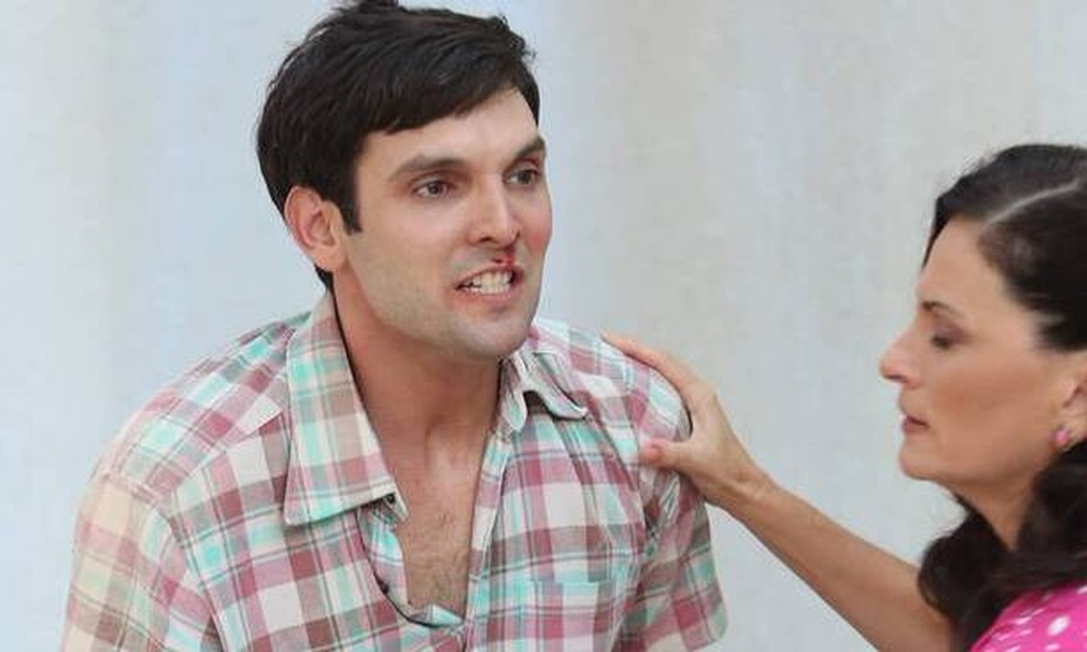 Άγριες Μέλισσες: «Ο Γιάννος θα εμφανιστεί και θα… κλάψει η Ελλάδα» (Photos)