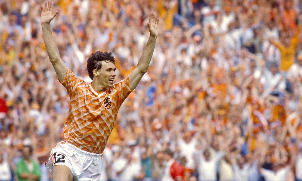 Η αμήχανη στιγμή που πρέπει να καταλήξεις στο Top 10 του Μάρκο φαν Μπάστεν